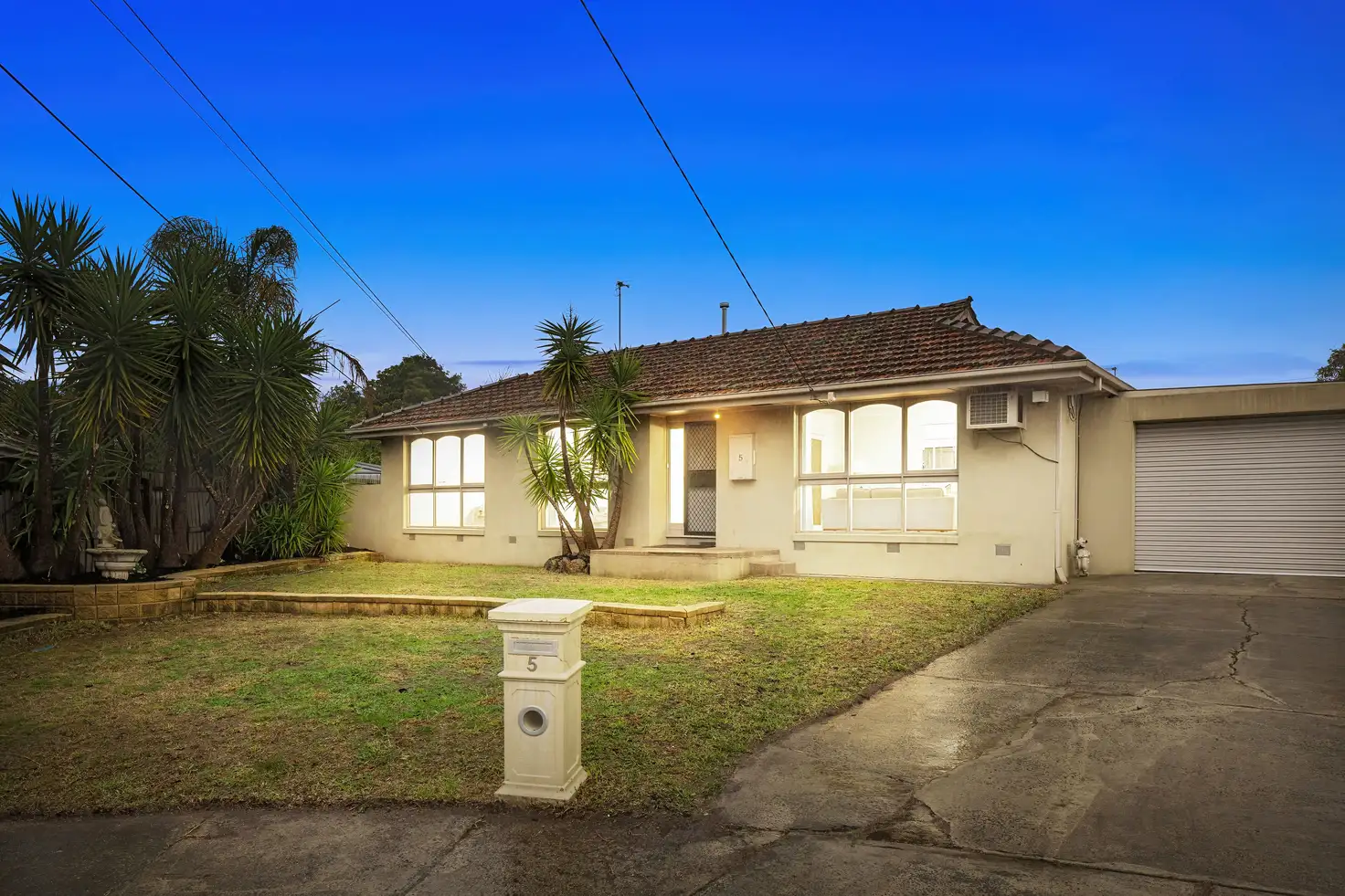 Main view of Homely house listing, 5 Whitehall Place, Lalor VIC 3075