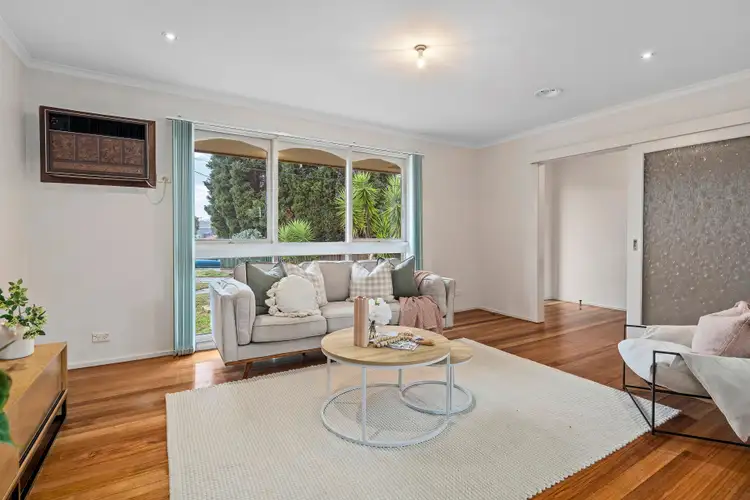 Second view of Homely house listing, 5 Whitehall Place, Lalor VIC 3075