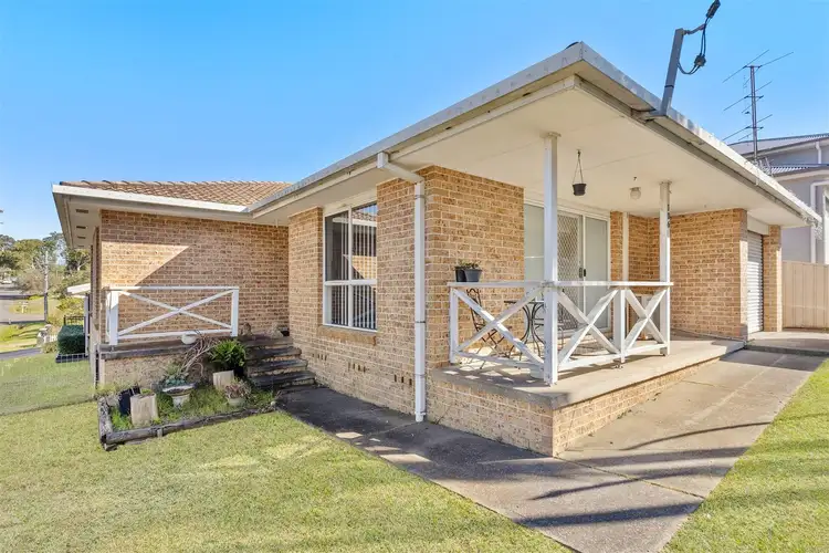 1/106 Elizabeth Bay Drive, Lake Munmorah NSW 2259