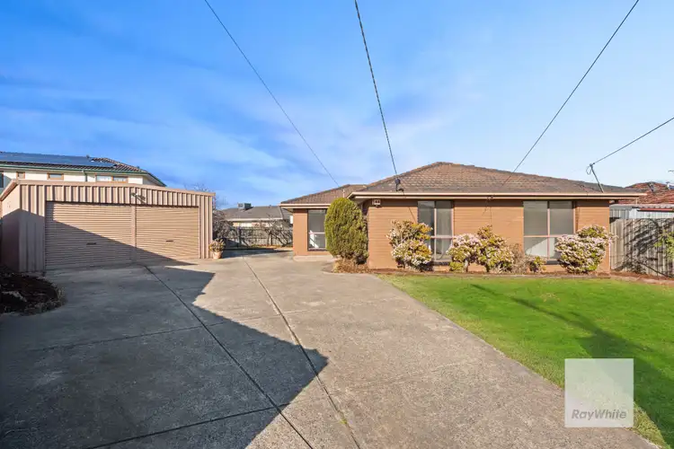 Second view of Homely house listing, 5 Lara Close, Thomastown VIC 3074