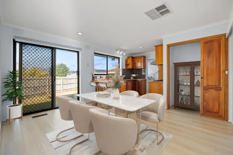 Sixth view of Homely house listing, 5 Lara Close, Thomastown VIC 3074