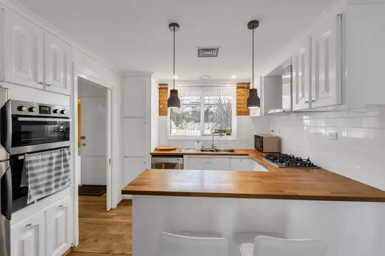 Fourth view of Homely house listing, 2 Shearer Close, Hoppers Crossing VIC 3029
