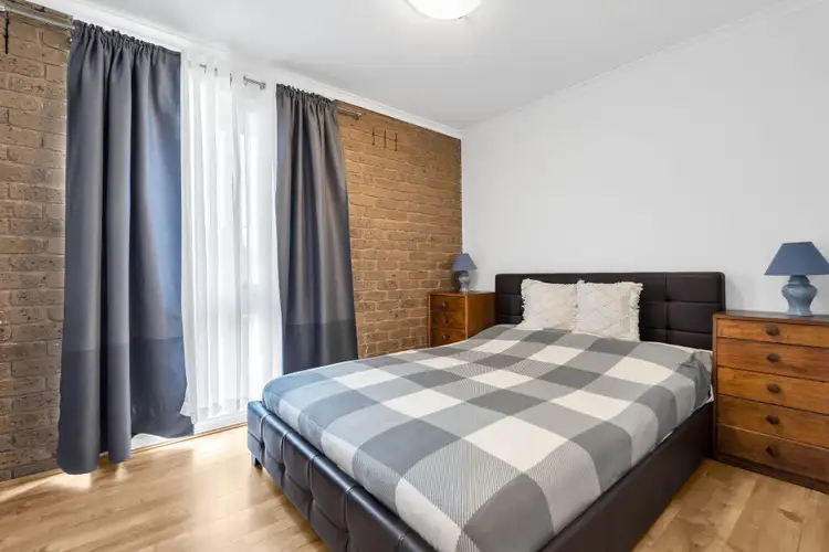 Fifth view of Homely house listing, 2 Shearer Close, Hoppers Crossing VIC 3029