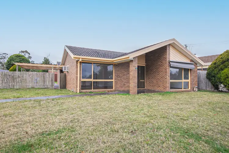 4 County Drive, Berwick VIC 3806