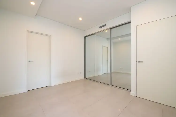 Fourth view of Homely unit listing, 204/2 Laurel Street, Carramar NSW 2163