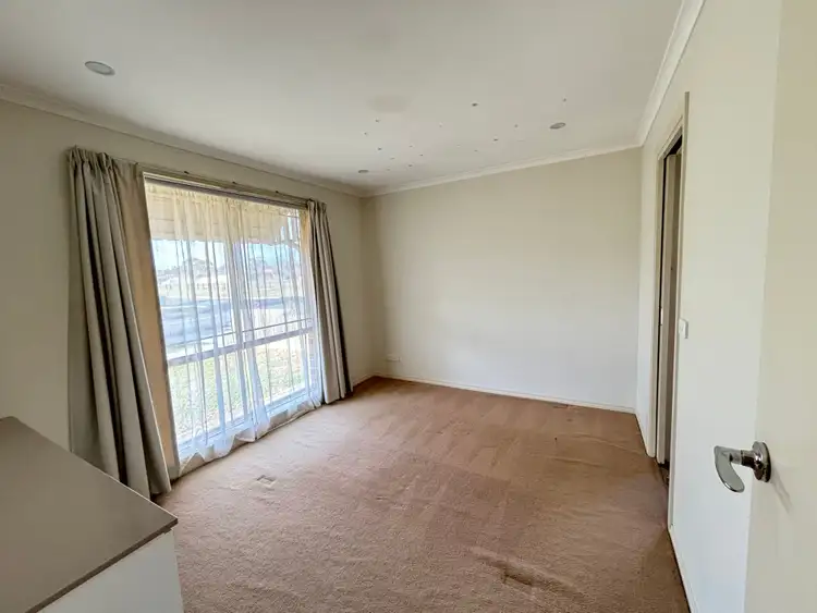 Fifth view of Homely house listing, 76 Calais Circuit, Cranbourne West VIC 3977