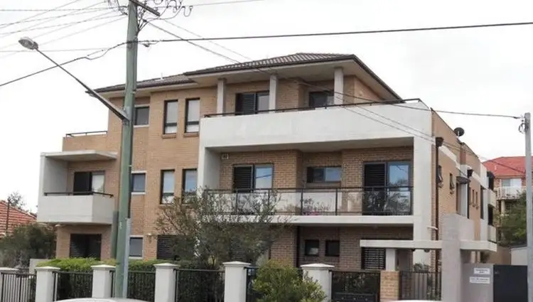 6/6-8 Morotai Avenue, Riverwood NSW 2210