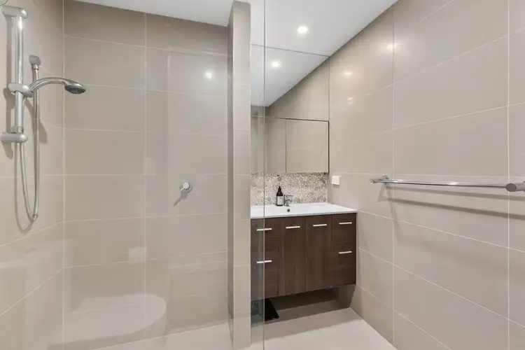 Fifth view of Homely house listing, 8/41 Clarence Road, Indooroopilly QLD 4068