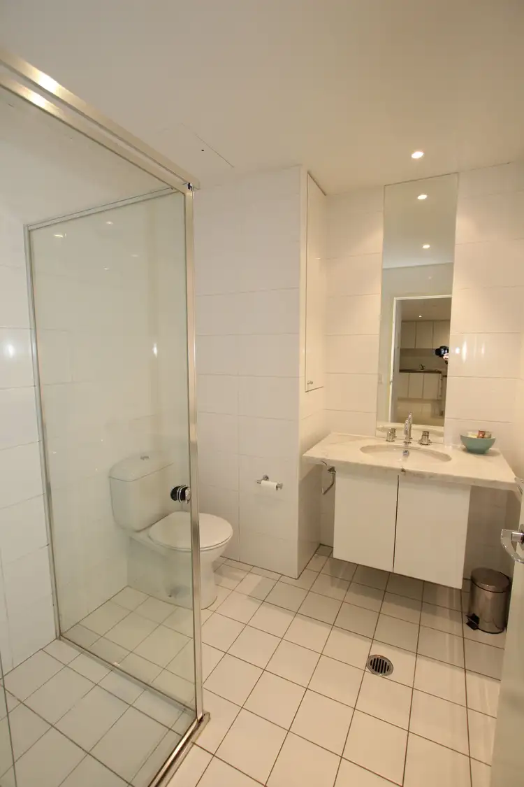Third view of Homely apartment listing, 18/3 Bowen Drive, Barton ACT 2600