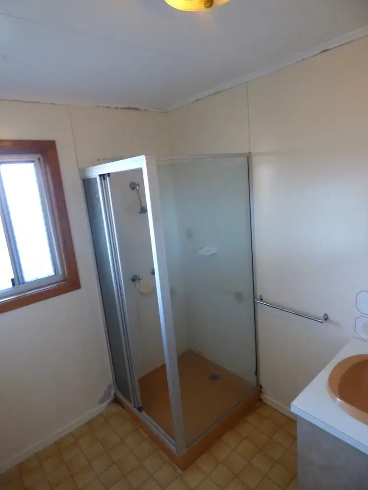 Fifth view of Homely unit listing, 4/76 Raglan Street, Roma QLD 4455
