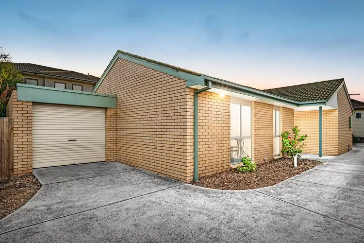 2/18 Manoon Road, Clayton South VIC 3169