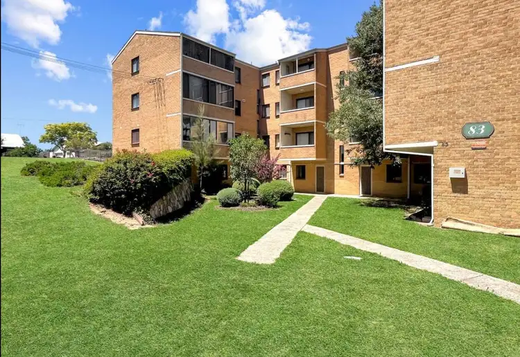 2/83 Derrima Road, Queanbeyan NSW 2620