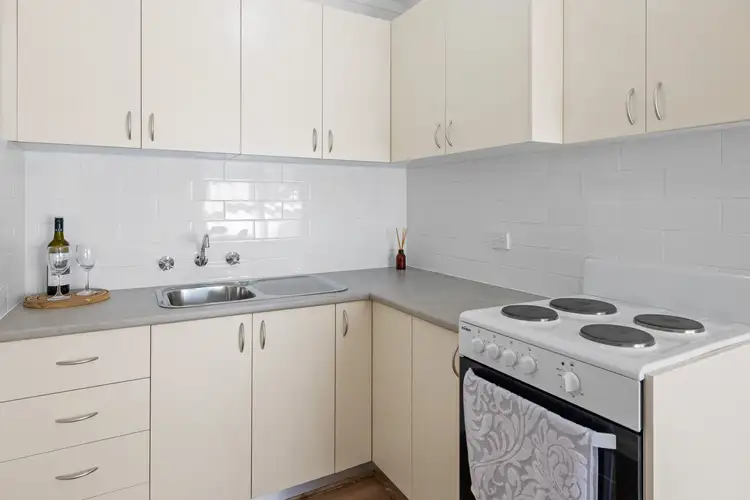 Third view of Homely house listing, 6/11 Carmen Street, Newport VIC 3015