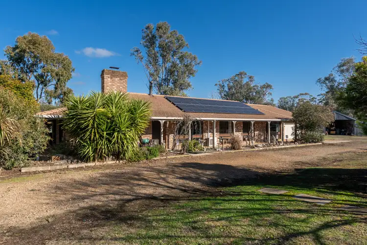 8 Dempsey Road, Seymour VIC 3660
