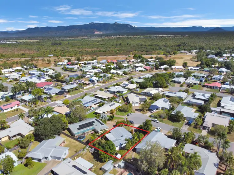 Third view of Homely house listing, 3 Jeannie Court, Rasmussen QLD 4815