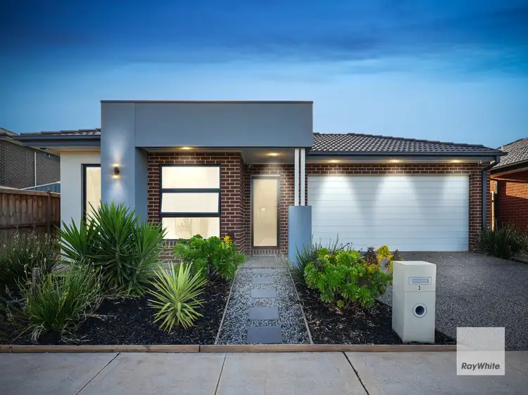 3 Adair Street, Thornhill Park VIC 3335