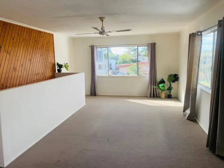 32 Kallay Street, Miami QLD 4220