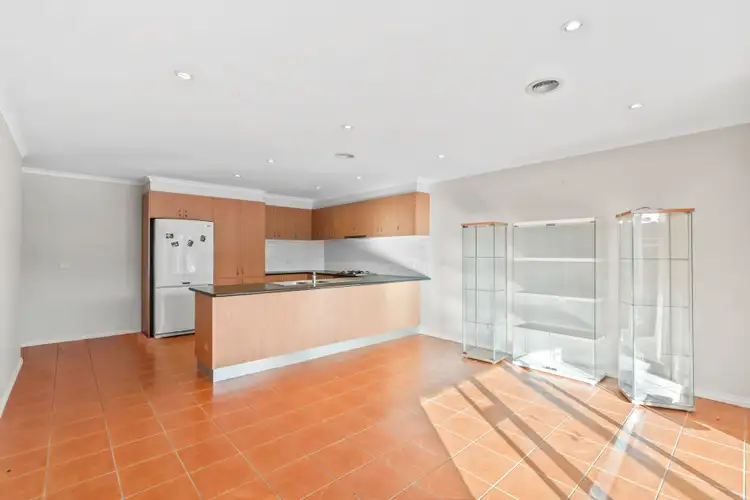 Fourth view of Homely townhouse listing, 6 Parer Way, Roxburgh Park VIC 3064