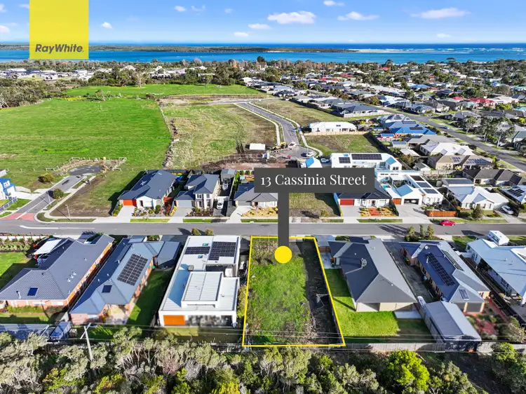 13 Cassinia Street, Inverloch VIC 3996