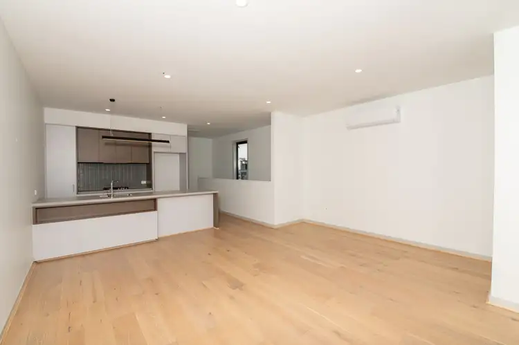 Fifth view of Homely house listing, 554 Findon Road, South Morang VIC 3752
