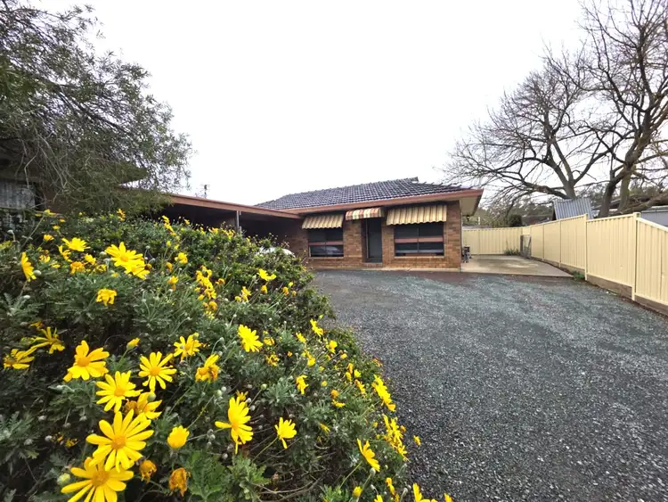 Main view of Homely unit listing, 3/13 Hart Street, Rochester VIC 3561