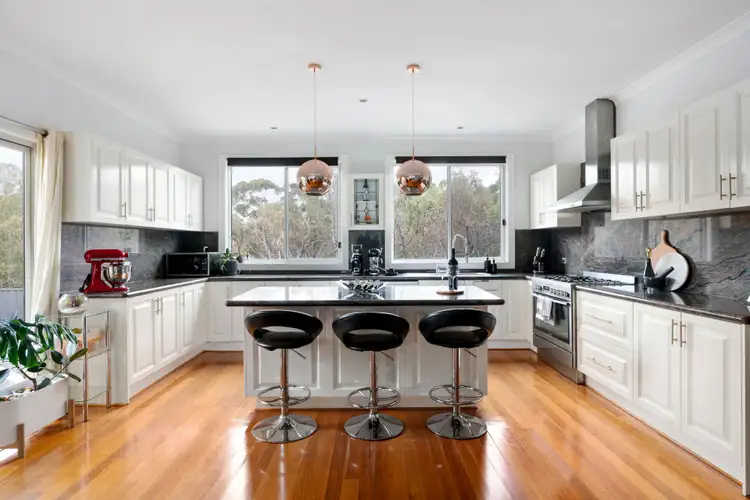 Sixth view of Homely house listing, 8 Mountbatten Court, Reservoir VIC 3073
