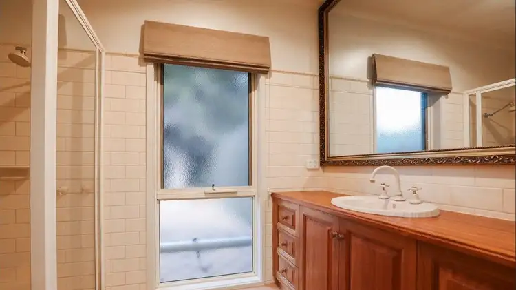 Fifth view of Homely house listing, 2 Jubilee Drive, Mildura VIC 3500