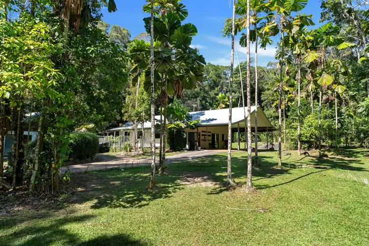 8 Gregory Terrace, Kuranda QLD 4881
