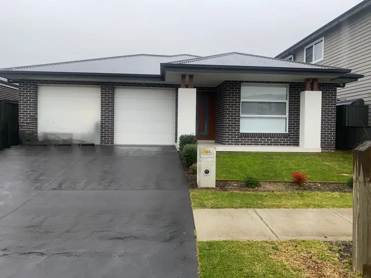 132A Hampshire Boulevard, Spring Farm NSW 2570