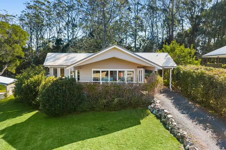 3143 Esk Hampton Road