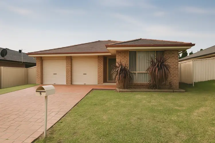 5 McLeod Place, Horsley NSW 2530