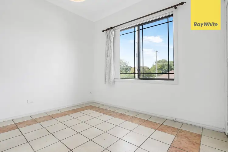 Fourth view of Homely flat listing, 2/2 Napier Street, Mays Hill NSW 2145