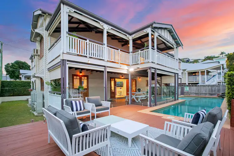 1 Goldsworthy Avenue, Hamilton QLD 4007