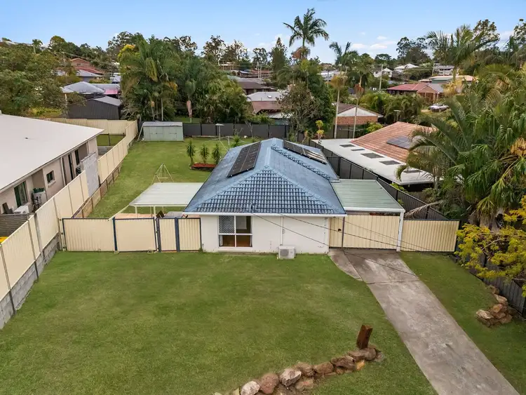 11 Owens Crescent