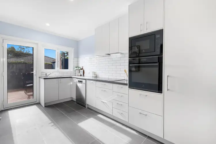 Fifth view of Homely unit listing, 4/2 Clive Street, Mount Waverley VIC 3149