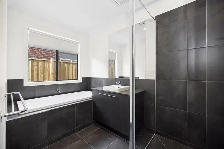 Fifth view of Homely house listing, 9 Penstone Crescent, Lara VIC 3212