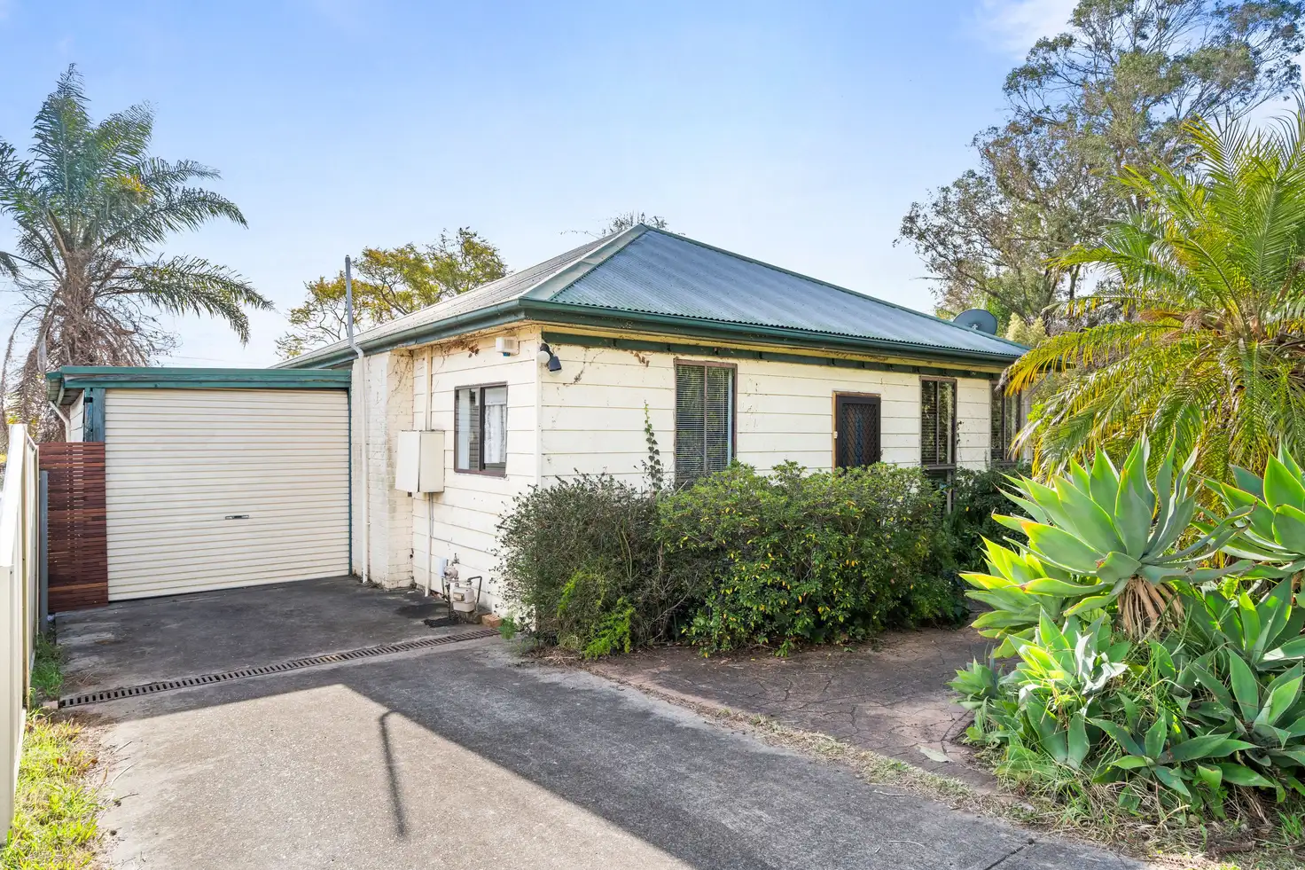 Main view of Homely house listing, 8 Allard Place, Ingleburn NSW 2565