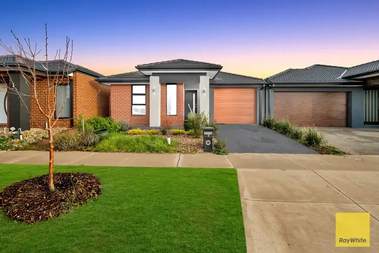 69 Metroon Drive, Weir Views VIC 3338