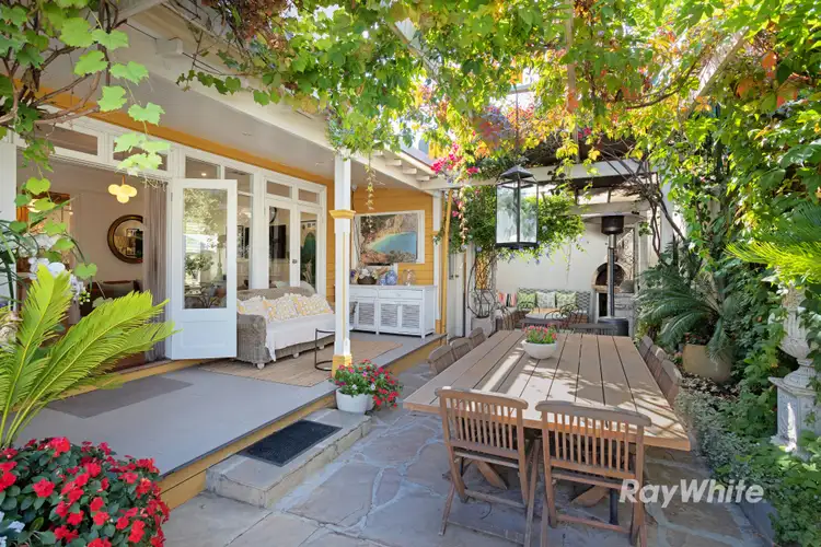 2/8 Clapham Road, Hughesdale VIC 3166