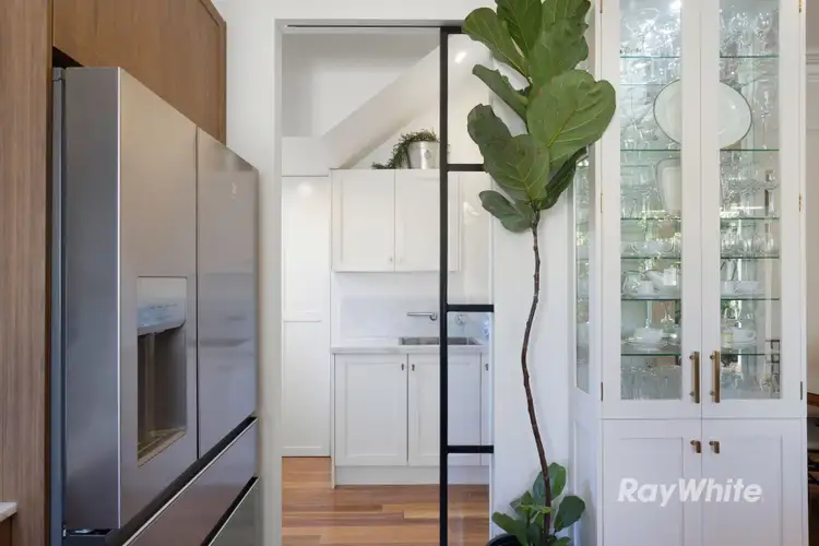 Fifth view of Homely townhouse listing, 2/8 Clapham Road, Hughesdale VIC 3166