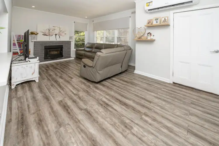 Fourth view of Homely house listing, 17 Mundle Avenue, Swan Hill VIC 3585