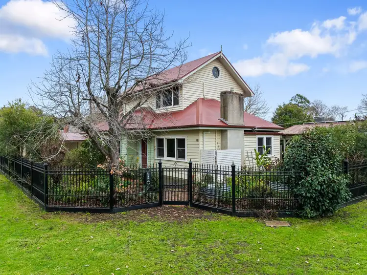 24 South Street, Benalla VIC 3672