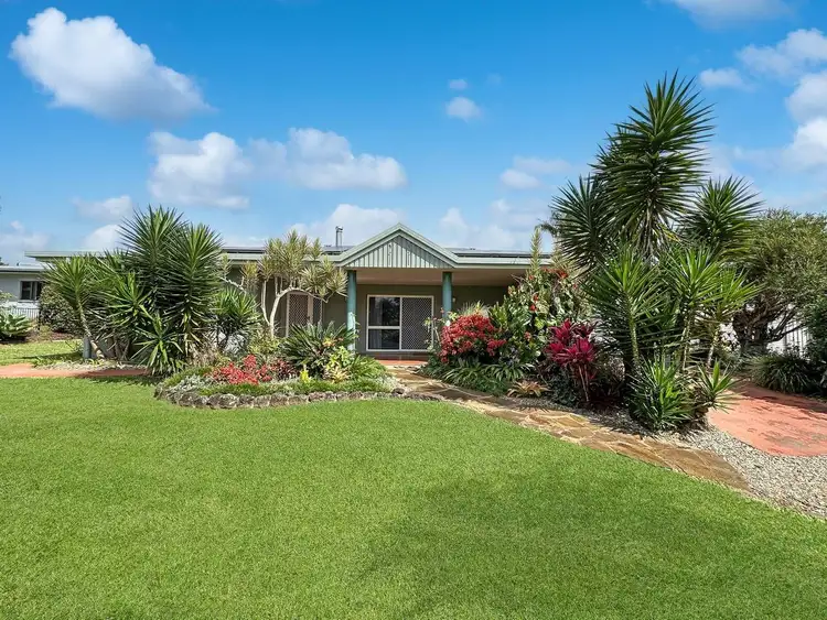 8 Poinsettia Close, Yungaburra QLD 4884