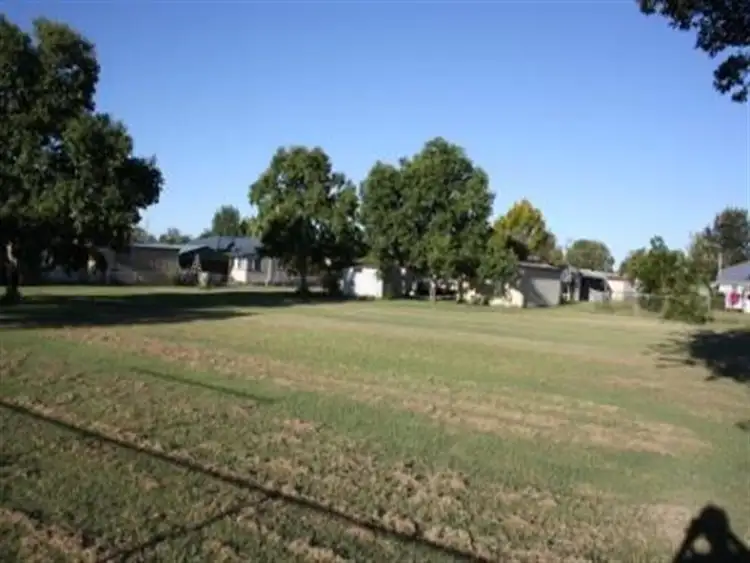 Seventh view of Homely house listing, 34 Strathdee St, Mundubbera QLD