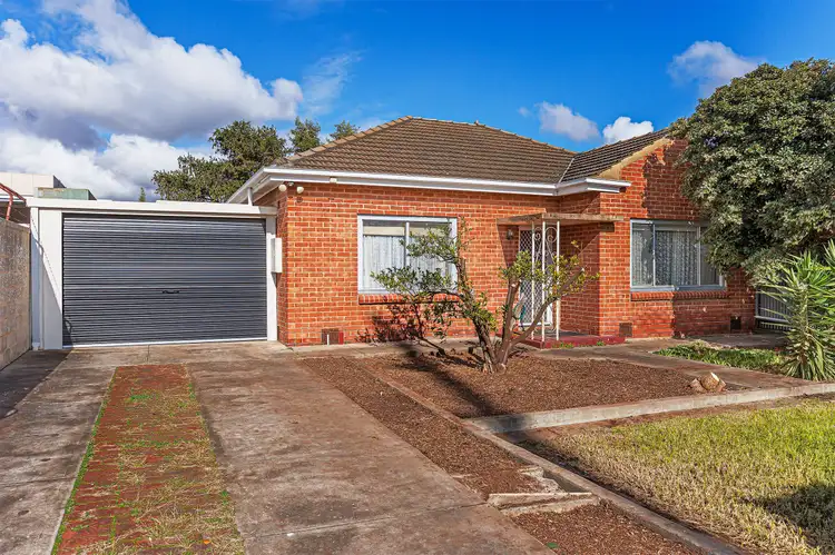 7 Milton Avenue, Clearview SA 5085
