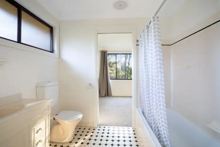 Fifth view of Homely house listing, 16 St Andrews Avenue, Blackheath NSW 2785