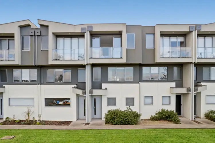 13 Zara Court, Officer VIC 3809