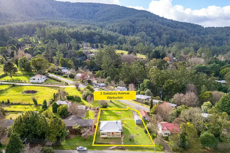 3 Salisbury Avenue, Warburton VIC 3799
