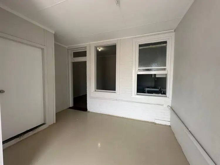Upstairs 91 Lachlan Street, Forbes NSW 2871