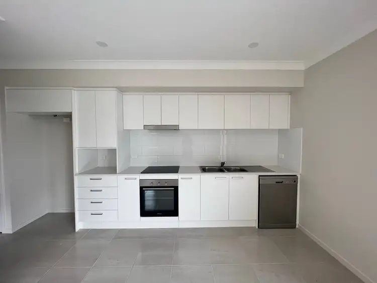 Third view of Homely house listing, 2/5 Skye Street, Morisset NSW 2264